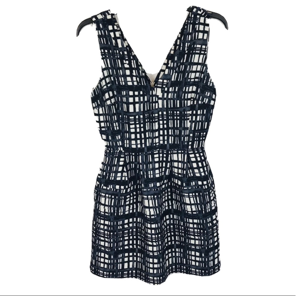 Madewell sleeveless fit flare cocktail dress vneck